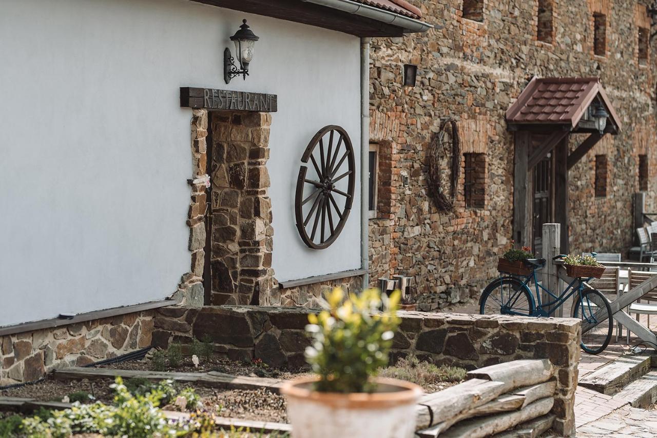 Villa Farma Klokocov Vitkov Esterno foto